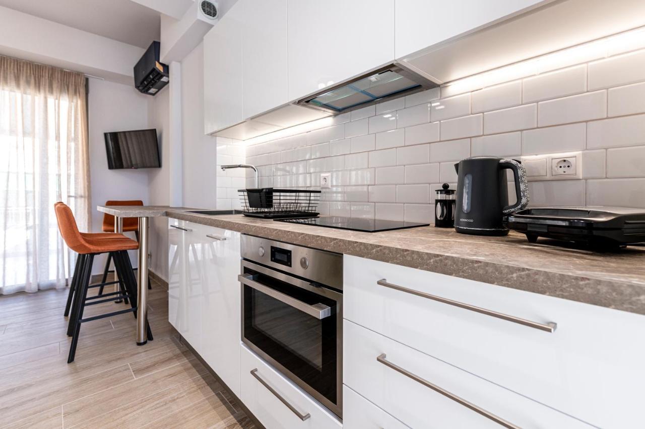 Phaedrus Living: Luxury Penthouse Potamianou *